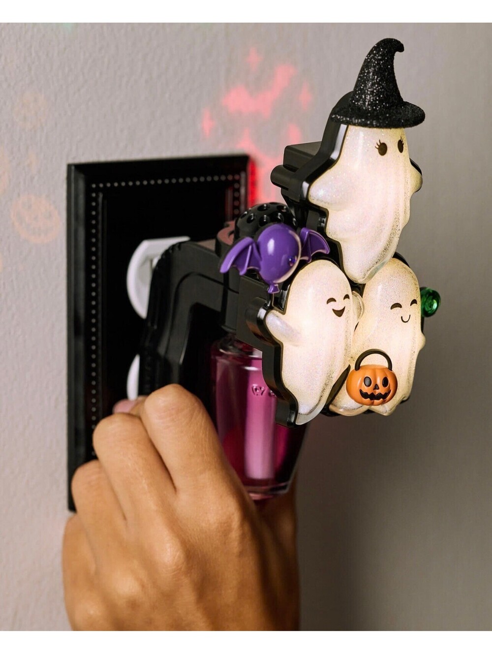 Halloween Ghost Night Light Plug-In BBW Projector Wallflower - Picture 2 of 2
